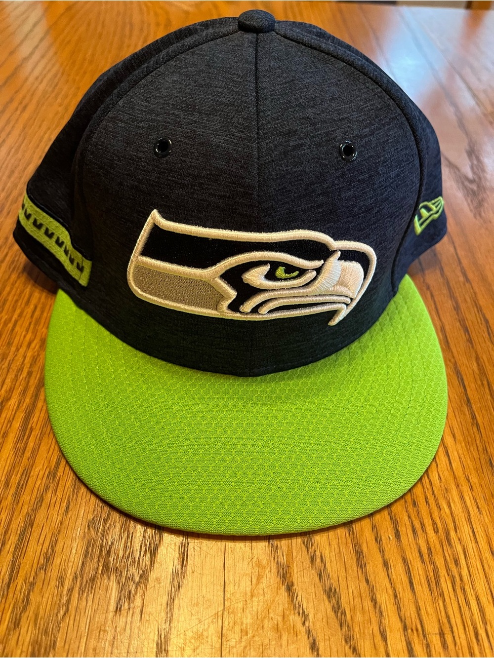 New Era Heather Navy & Neon Green Seahawks Flat Brim Snapback